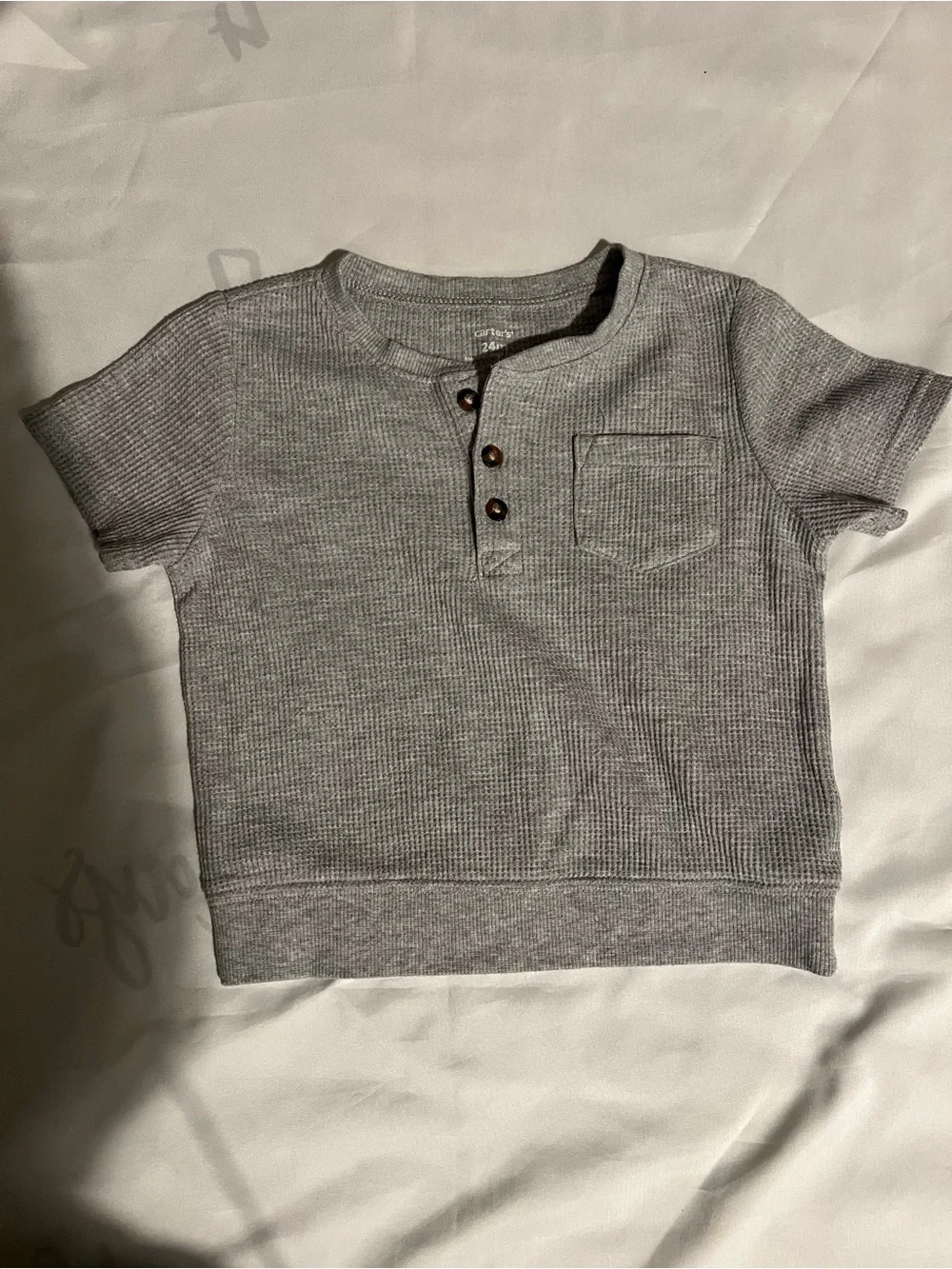 Carter’s Two-Piece Waffle Knit Short Set in Light Gray Size 24 Months
